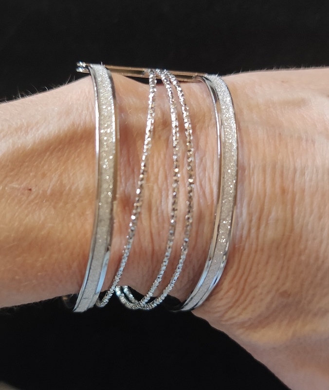 prekrásny náramok UNI - 2