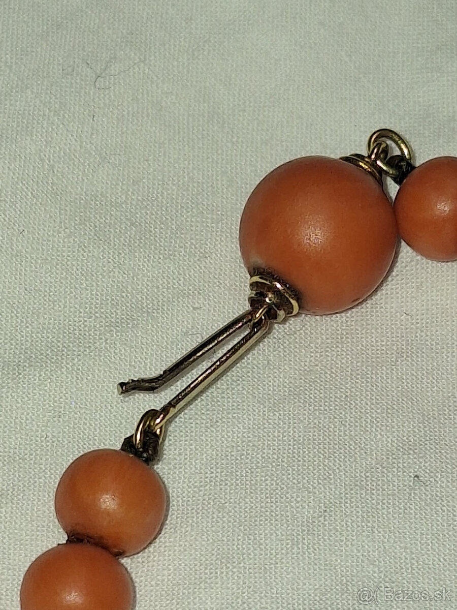 NÁHRDELNÍK Z KORÁLU - 2