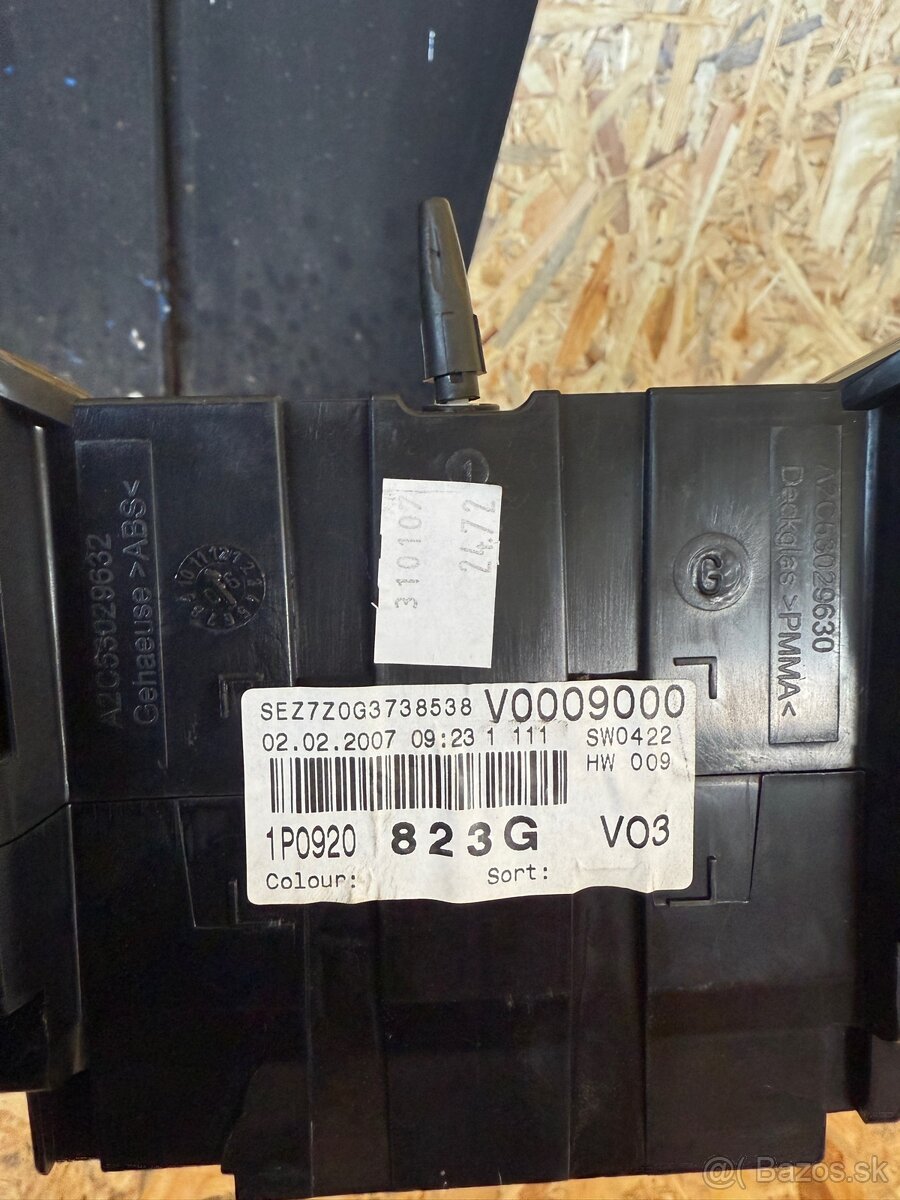 1P0920823G, Seat Leon 1P, budiky - 2