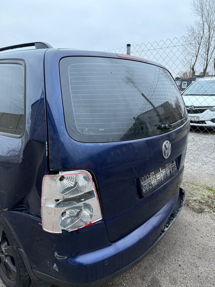 Vw Touran 1.9tdi BLS - 2