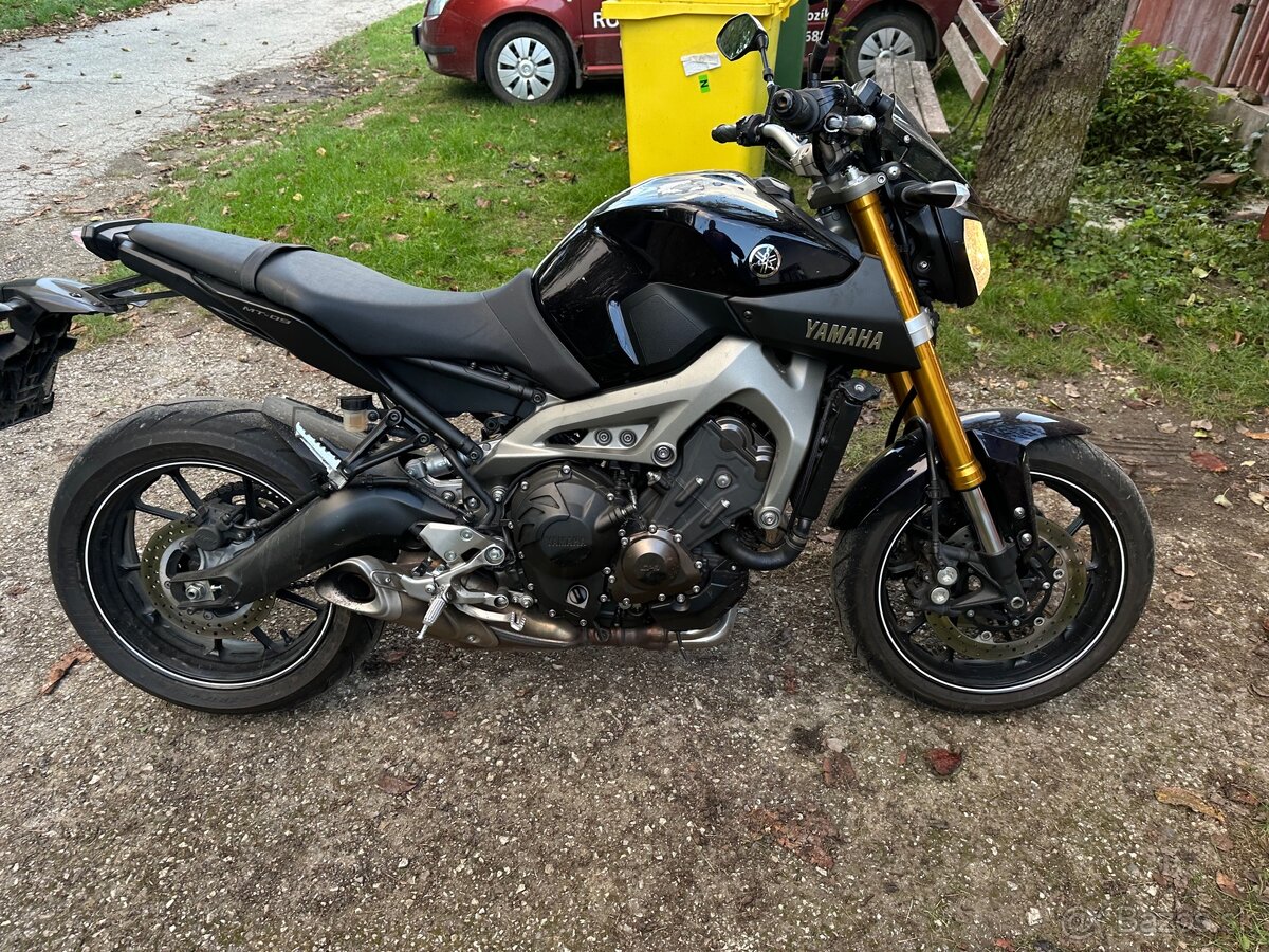 Yamaha mt 09 - 2