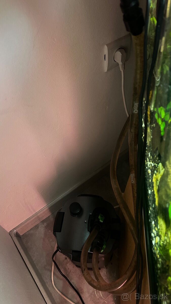 Akvárium 56l + externy filter + stojan na mieru - 2