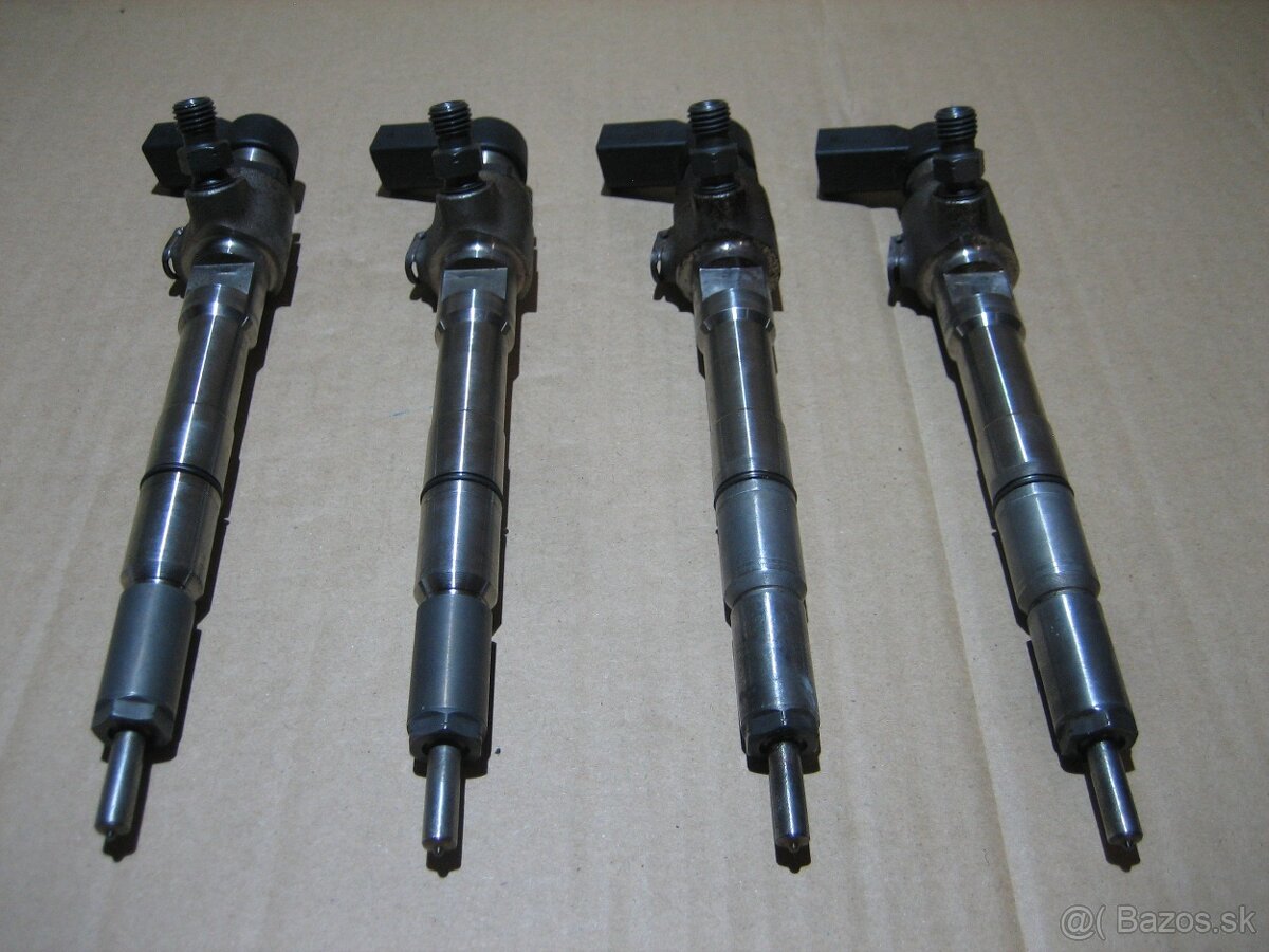 Vstrekovacie trysky 03L130277B pre 1.6 TDI CAY - 2