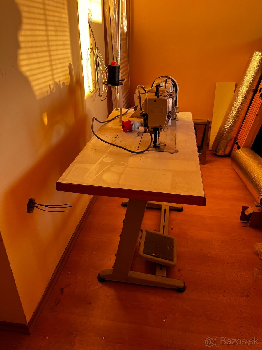 Priemyselný šijací stroj - 2