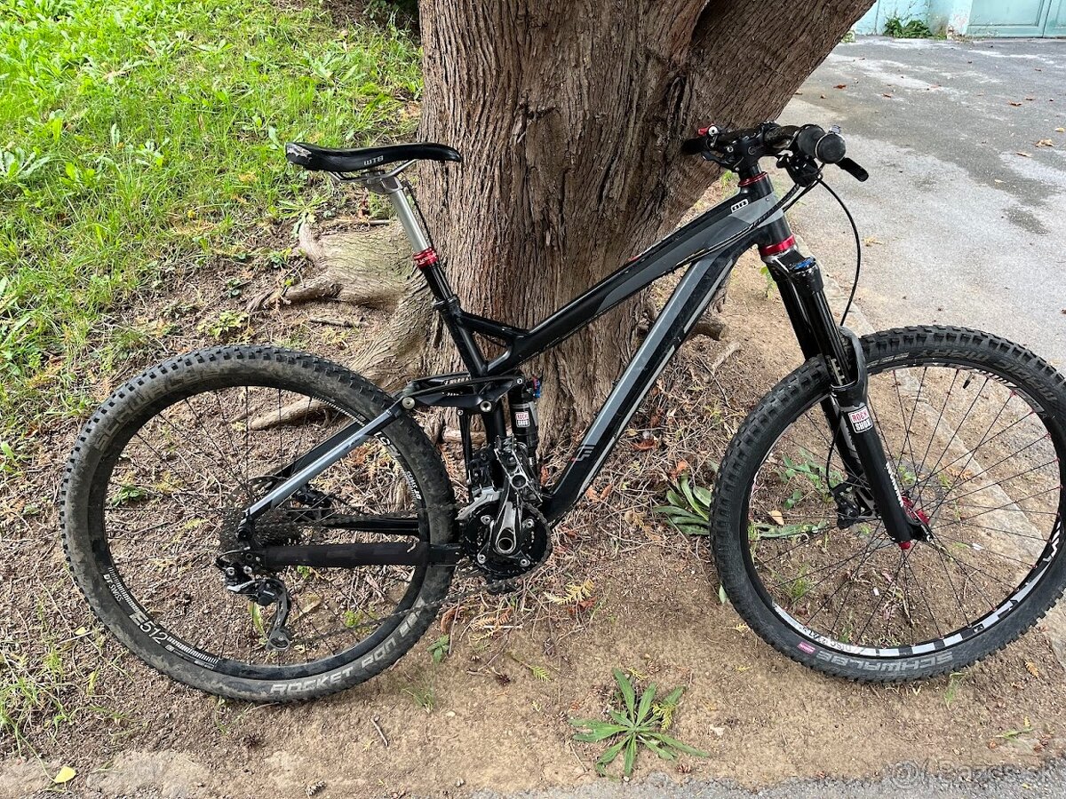 Bicykel Felt - 2