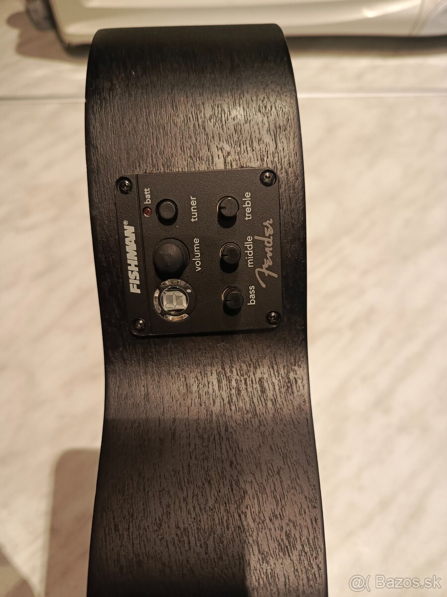 Ukulele elektroakustické - 2