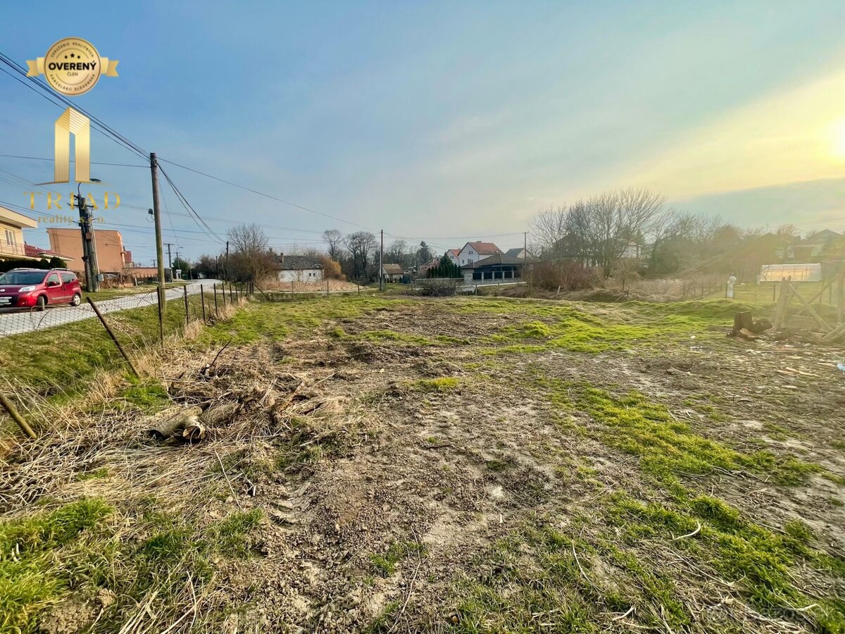 NA PREDAJ STAVEBNÝ POZEMOK, KOLTA - 2