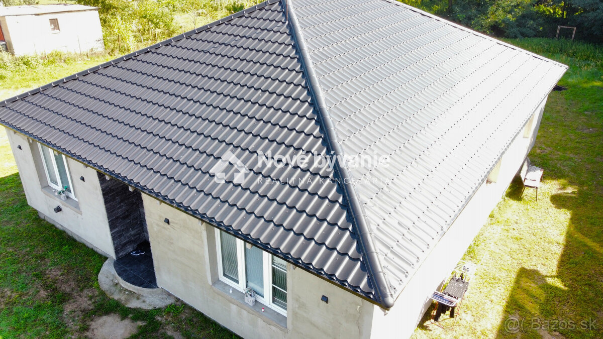NA PREDAJ novostavba bungalovu s veľkým pozemkom v obci Hraň - 2