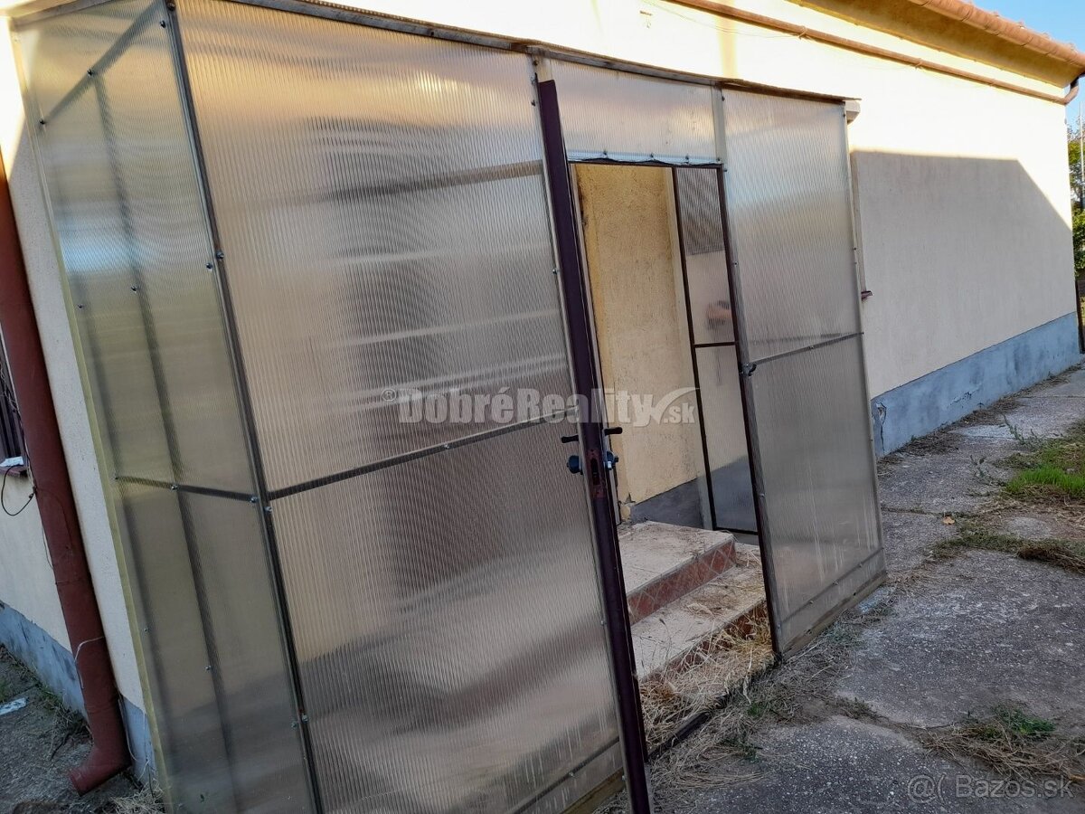 Rodinný dvojdom Zemné - 2