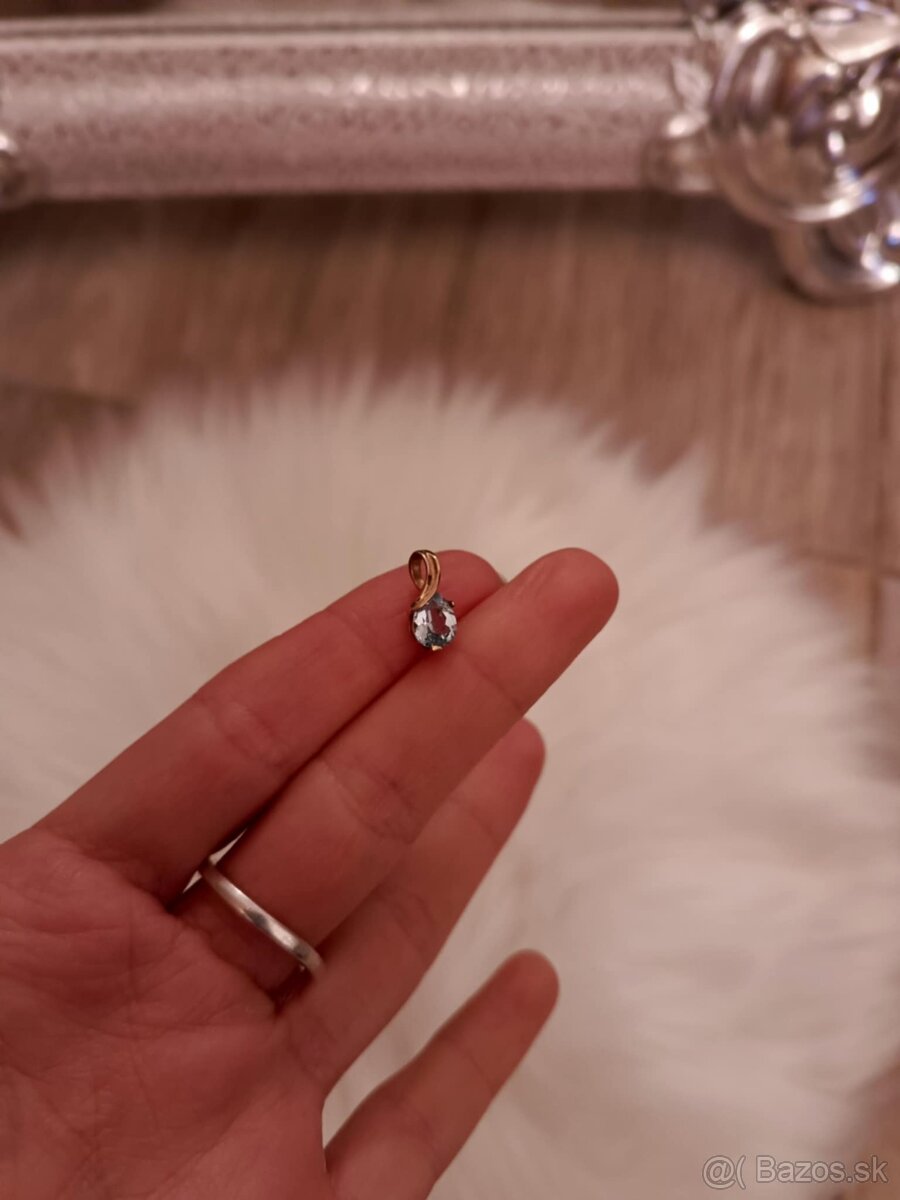 Nádherný zlatý prívesok 9k - 2