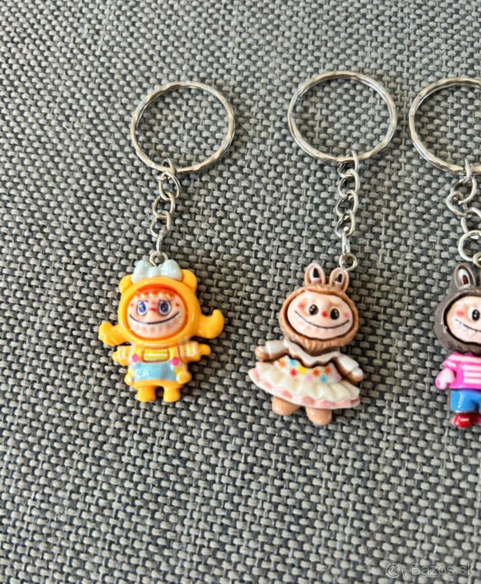 Prívesok labubu - 2