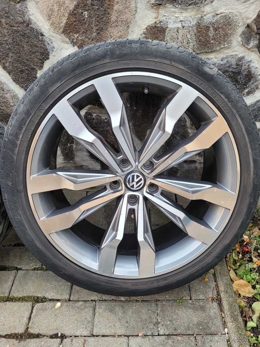 ALU disky VW Suzuka 20“ + Pirelli Scorpion Verde 235/45 R20 - 2