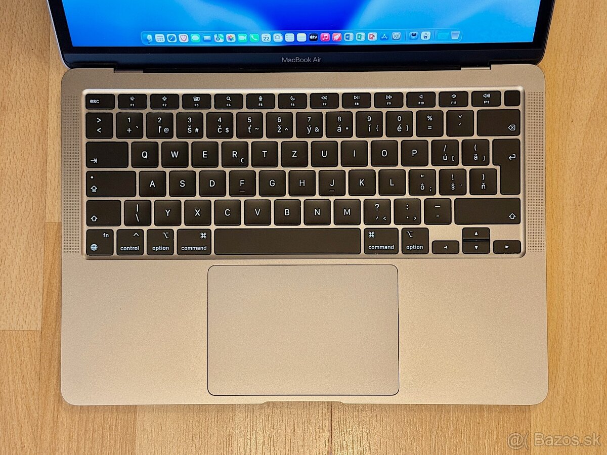 MacBook Air 13", M1/8GB/256GB, TOP STAV, Výdrž batérie 9 h. - 2