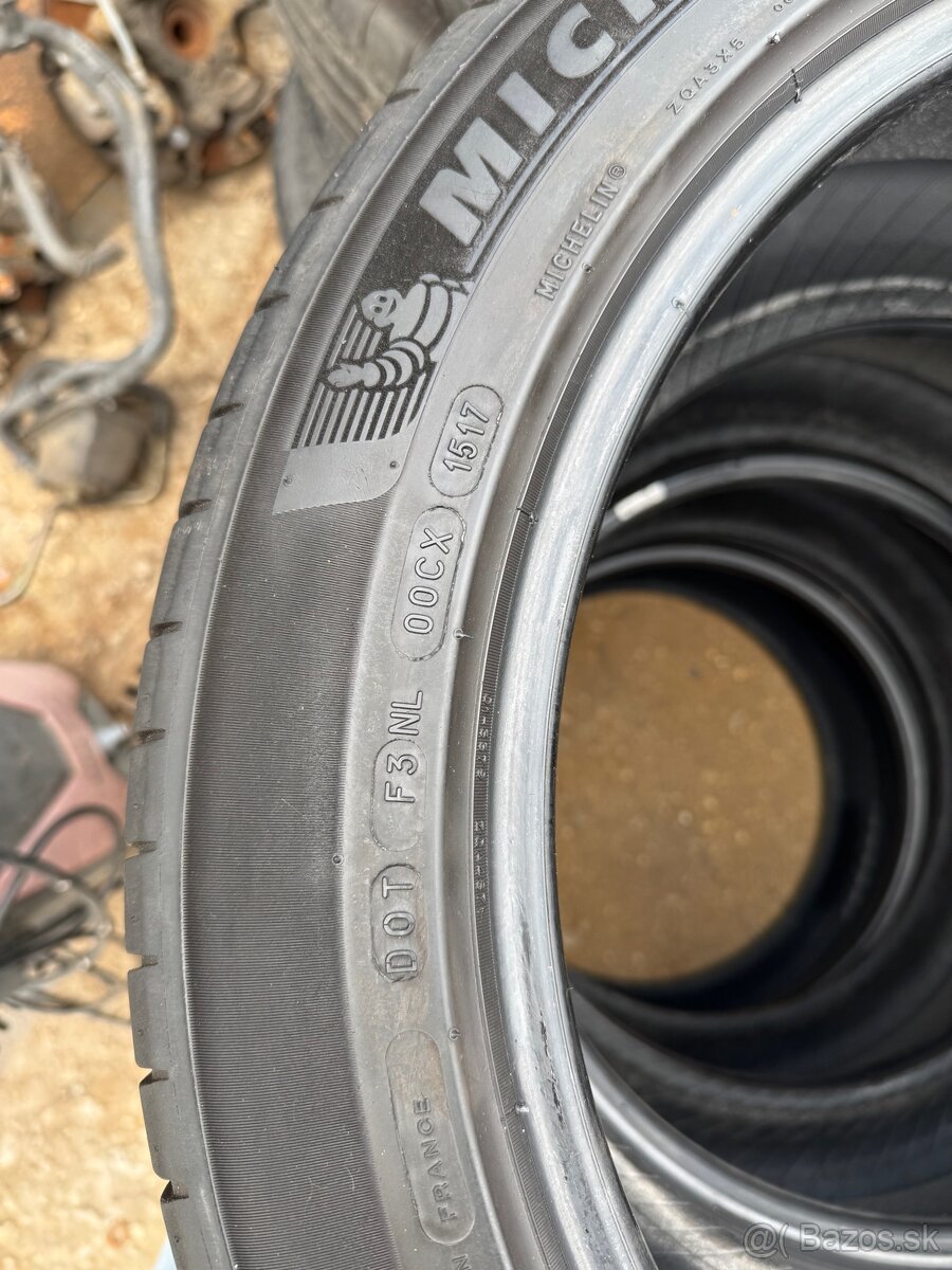 Michelin Pilot Sport 4 255/45 R19 - 2