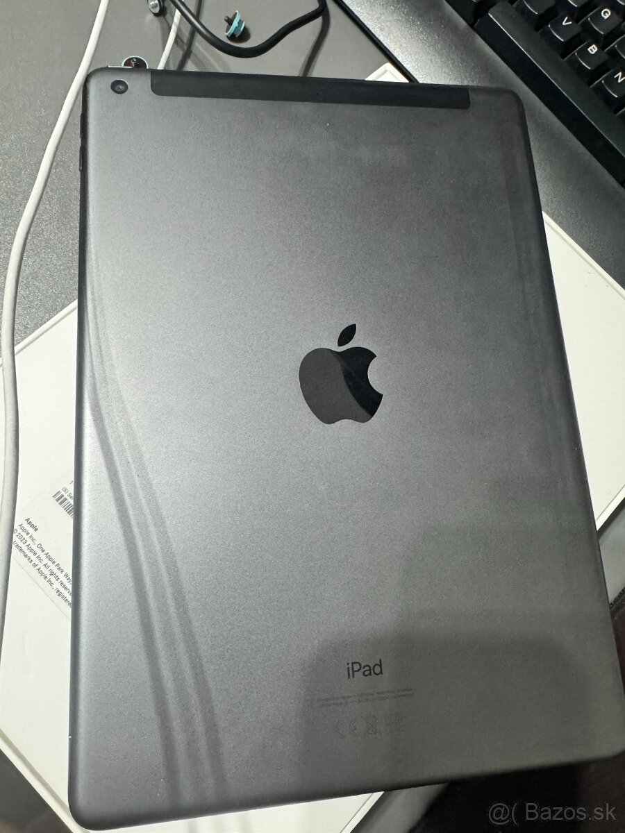 iPad 9. generácie Wi-Fi + Cellular, 64 GB - 2