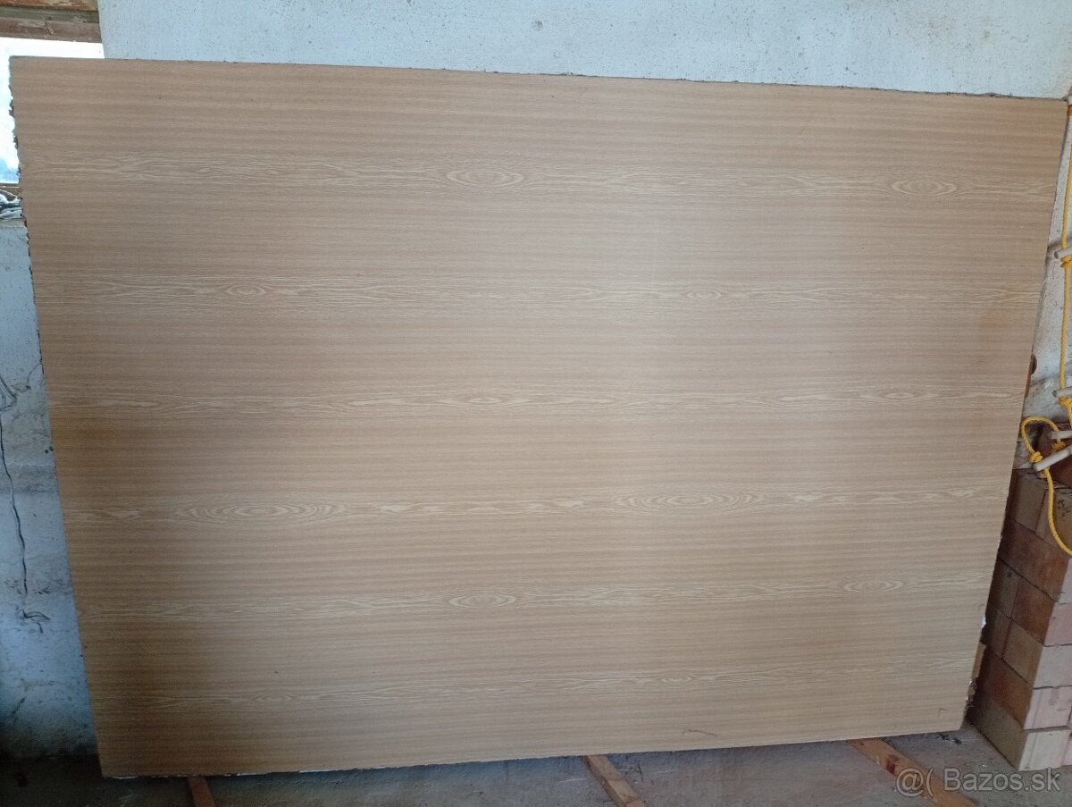 Drevotrieska table - 2