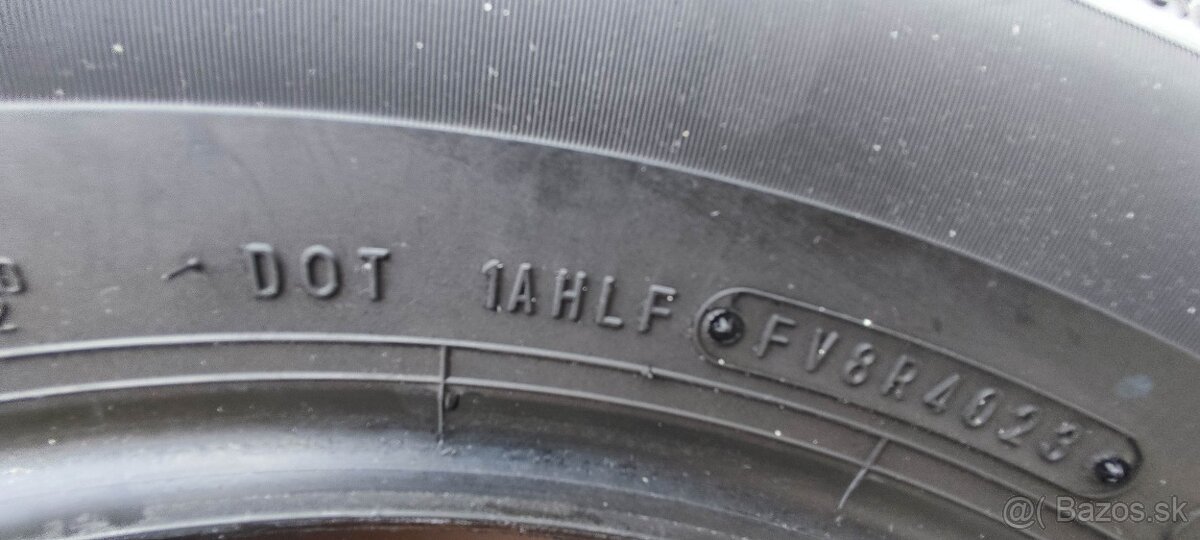 Predám nové letné pneumatiky 215/65 r17 - 2