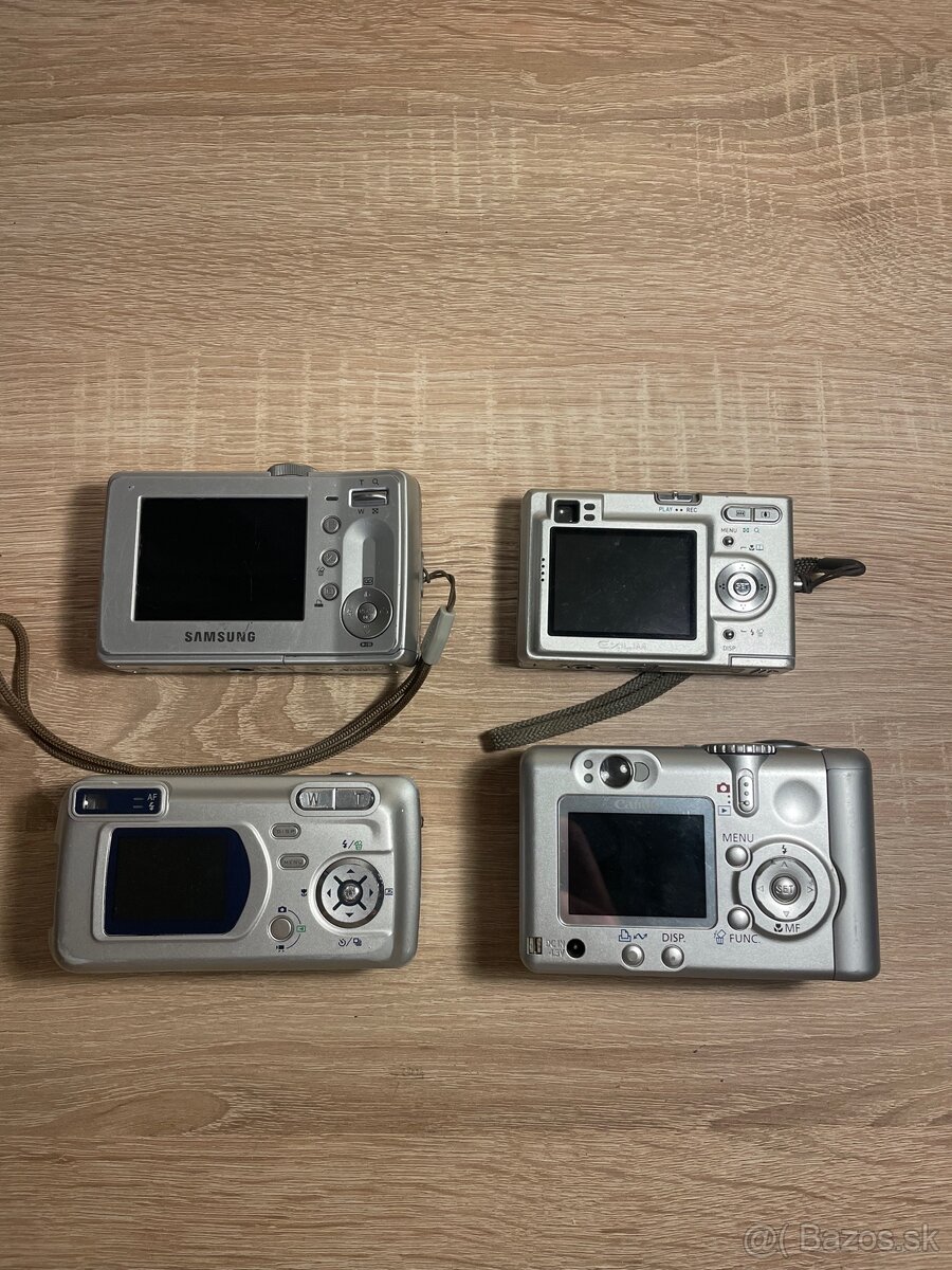 set digitálnych fotoaparátov - 2