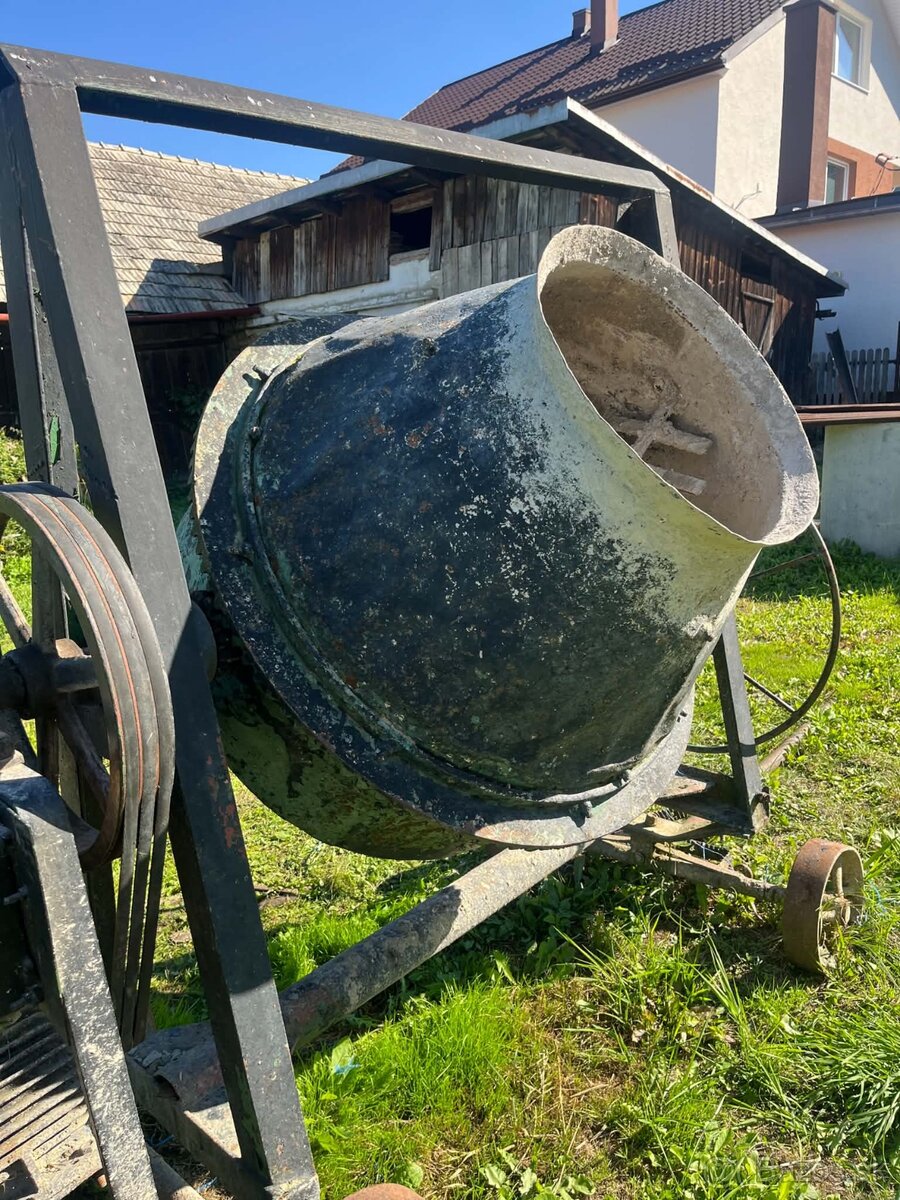 Miešačka na betón MB250 - 2