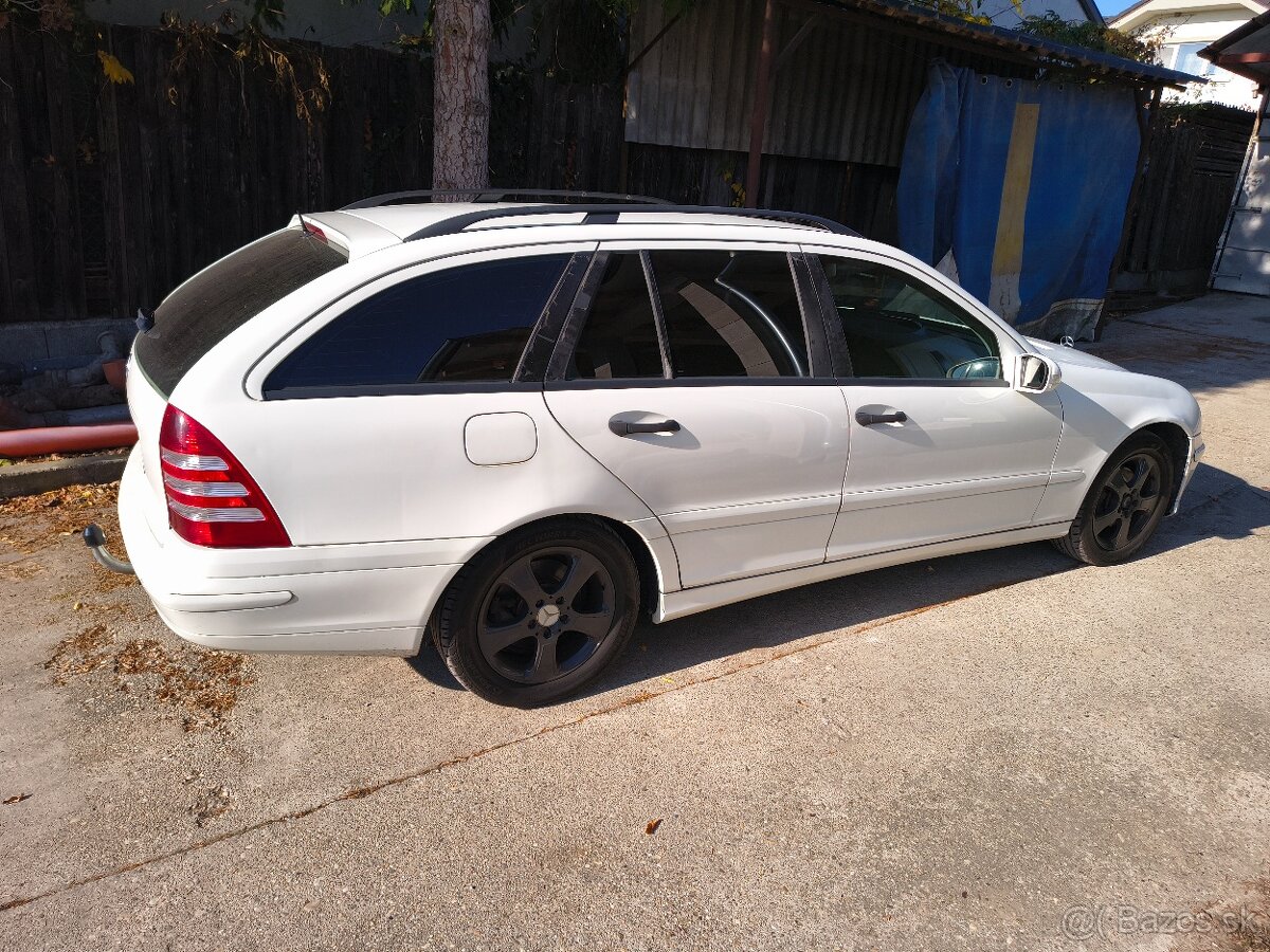 Mercedes-benz C trieda T 220 CDI Classic - 2