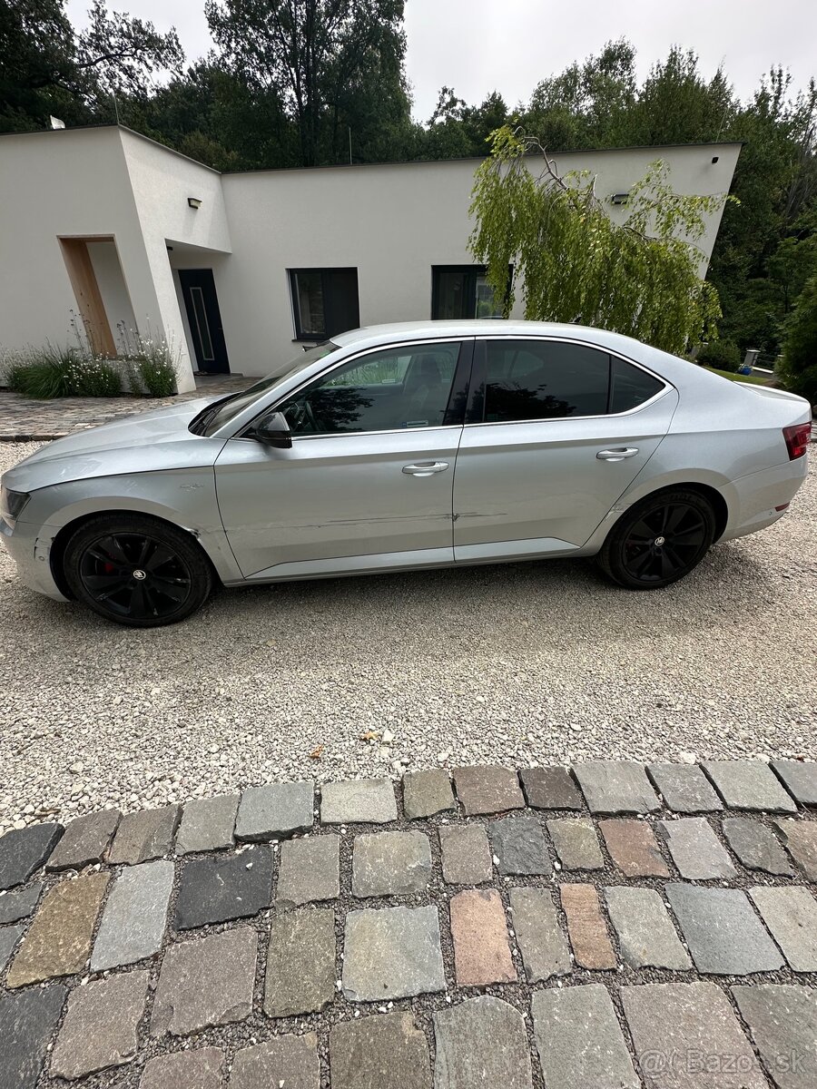 Škoda superb 3 L&K 140kw 4x4 - 2