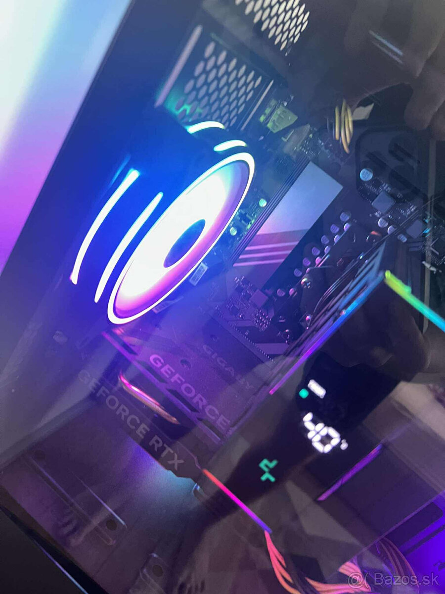 Predám stolný PC - 2