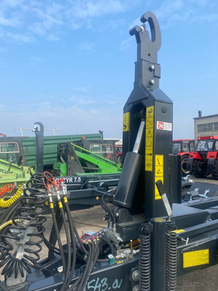 Traktorový nosič kontejnerů PRONAR T 185 - 2