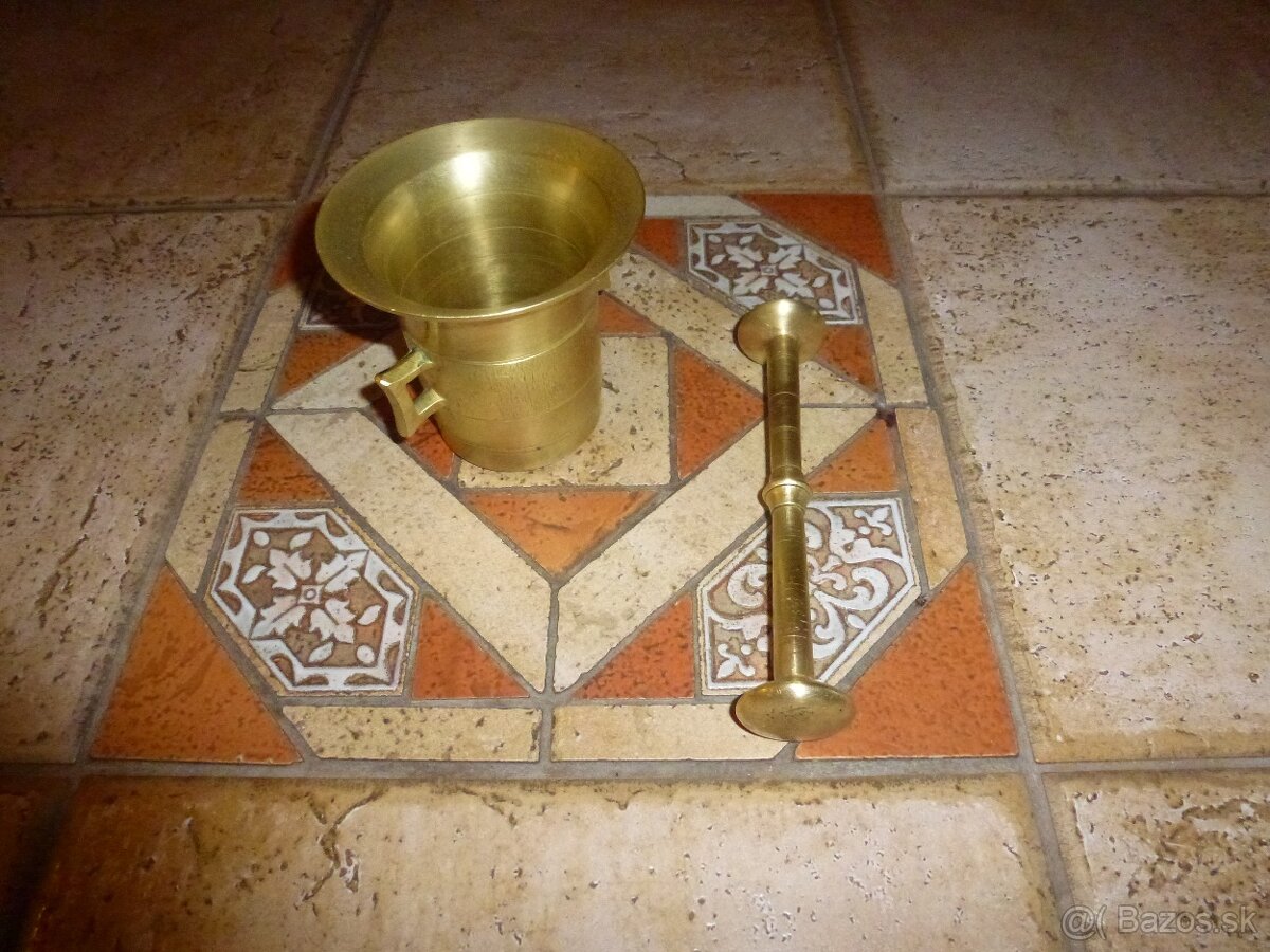 Starožitný mažiar - 2