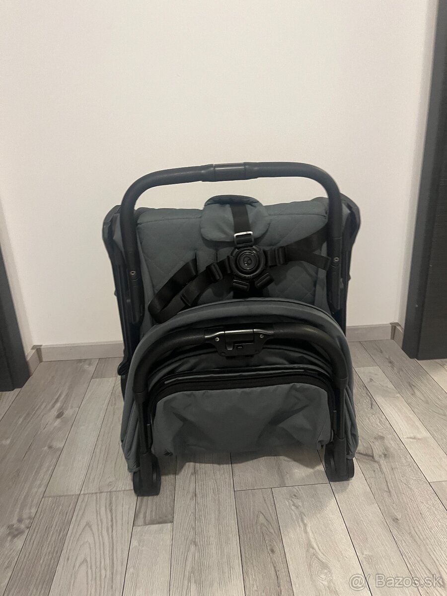 Easywalker Jackey - cestovni kocar - 2