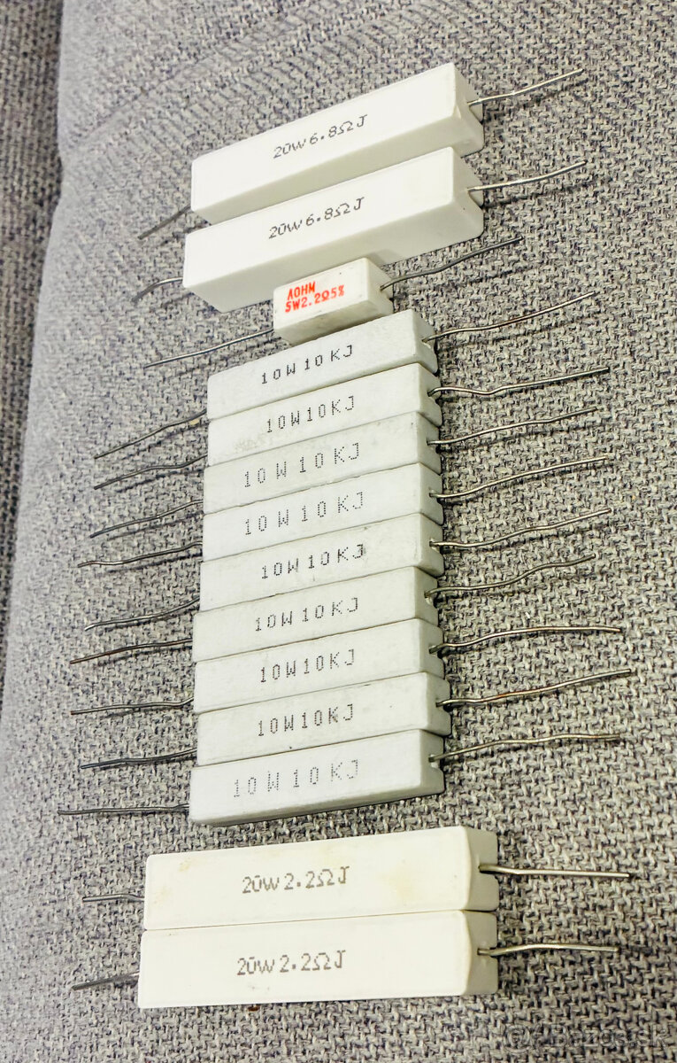 Set rôznych rezistorov - 2