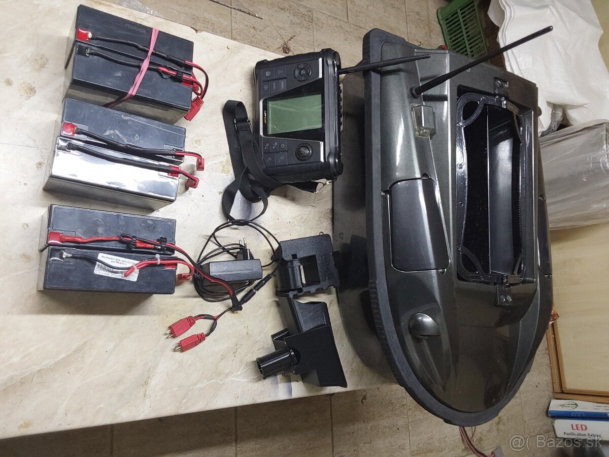 Zavážacia loďka Mivardi . - 2