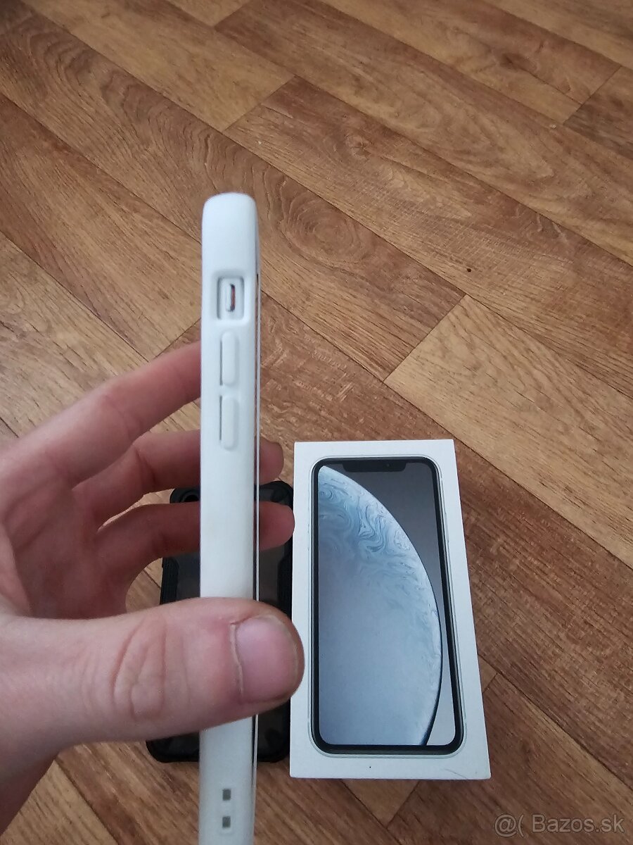 Iphone XR 64gb Top Biely - 2