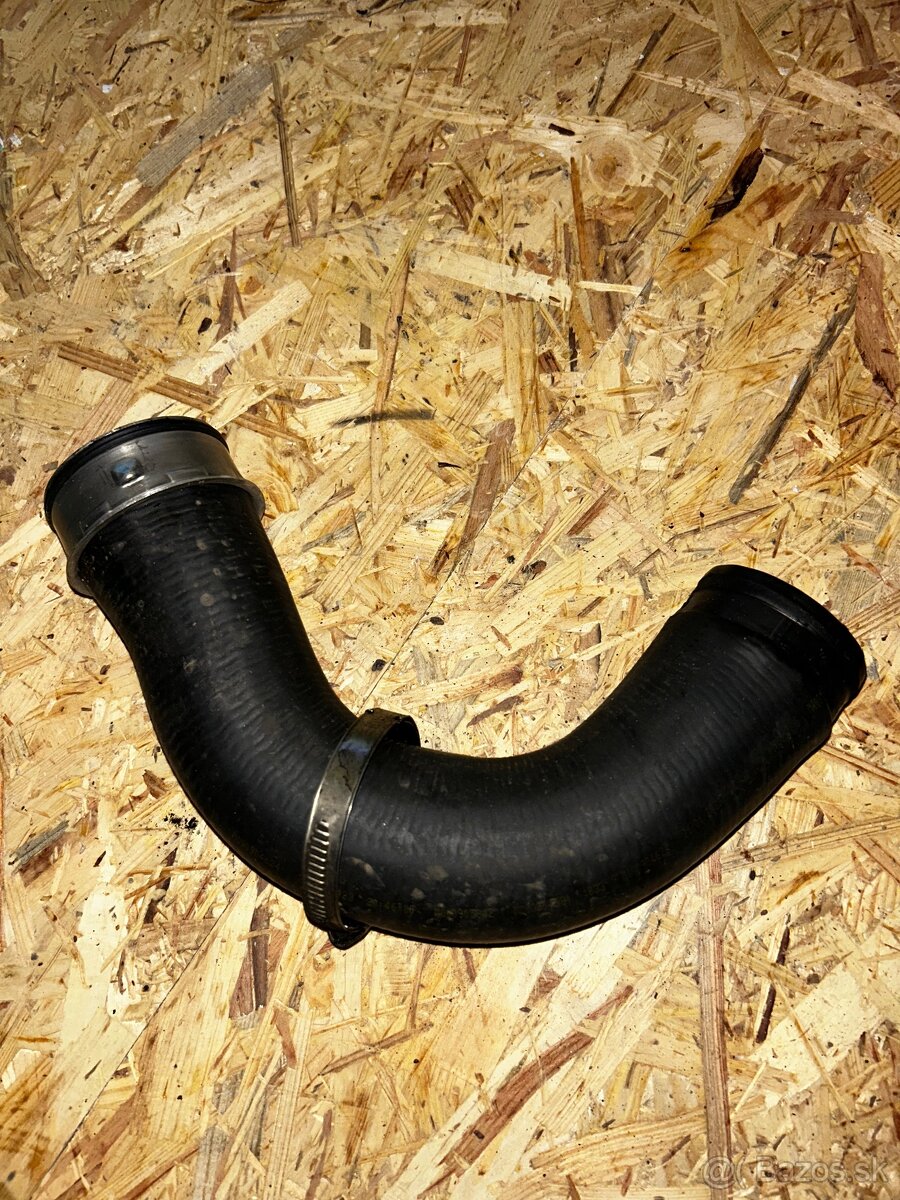 passat b6 2.0 tdi 16v cbab hadice intercooler - 2