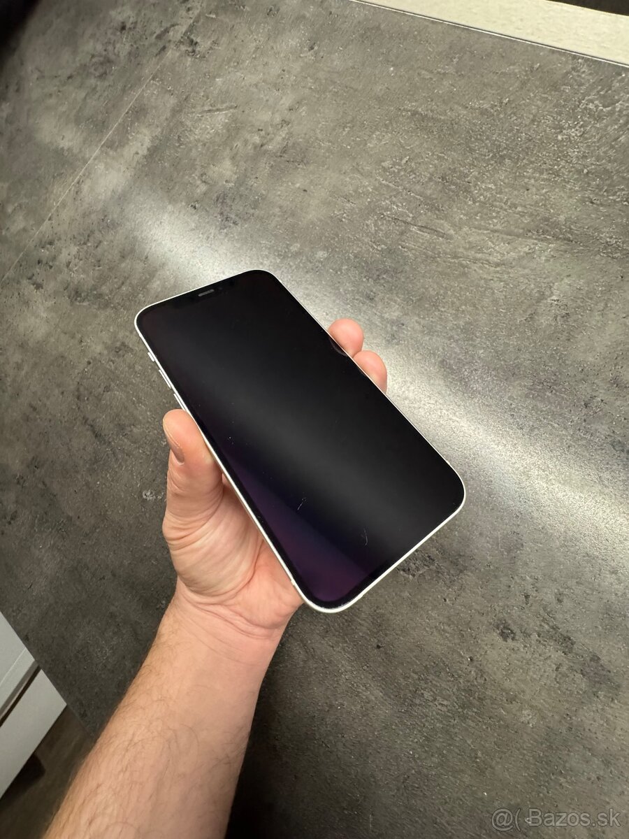 Predam Iphone 12 64gb biely - 2