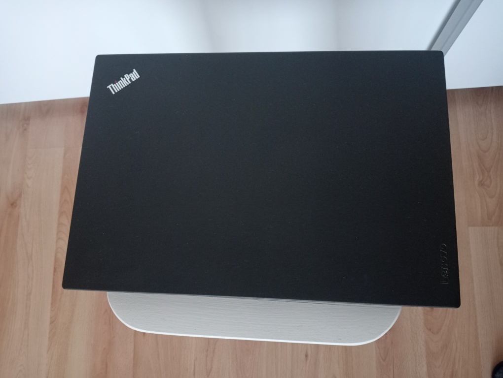 predám Lenovo Thinkpad T460,Intel core i5 ,16gb ram ,ssd - 2