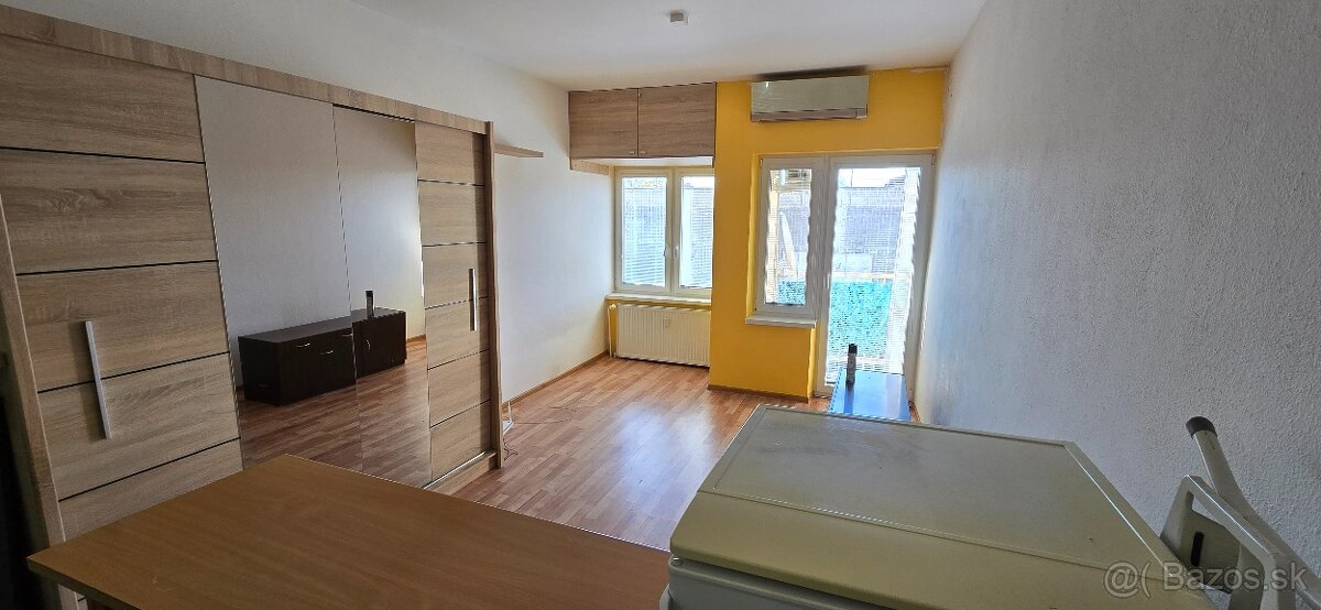 Garsonka na predaj - 2