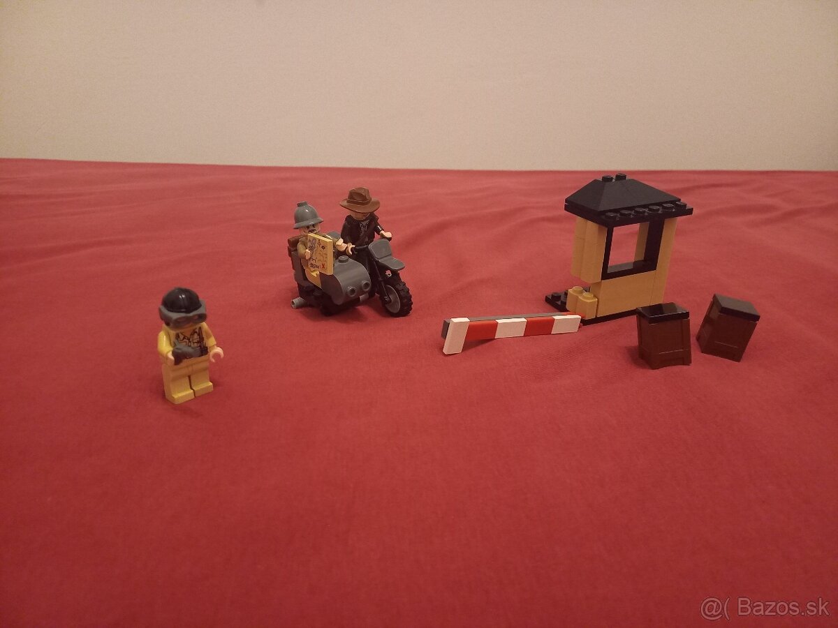 LEGO 7620 Indiana Jones Motorcycle Chase - 2