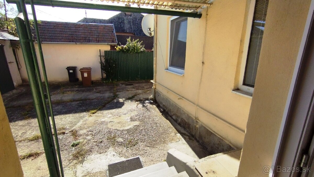 Predaj rodinný dom v centre mesta Levice - 2