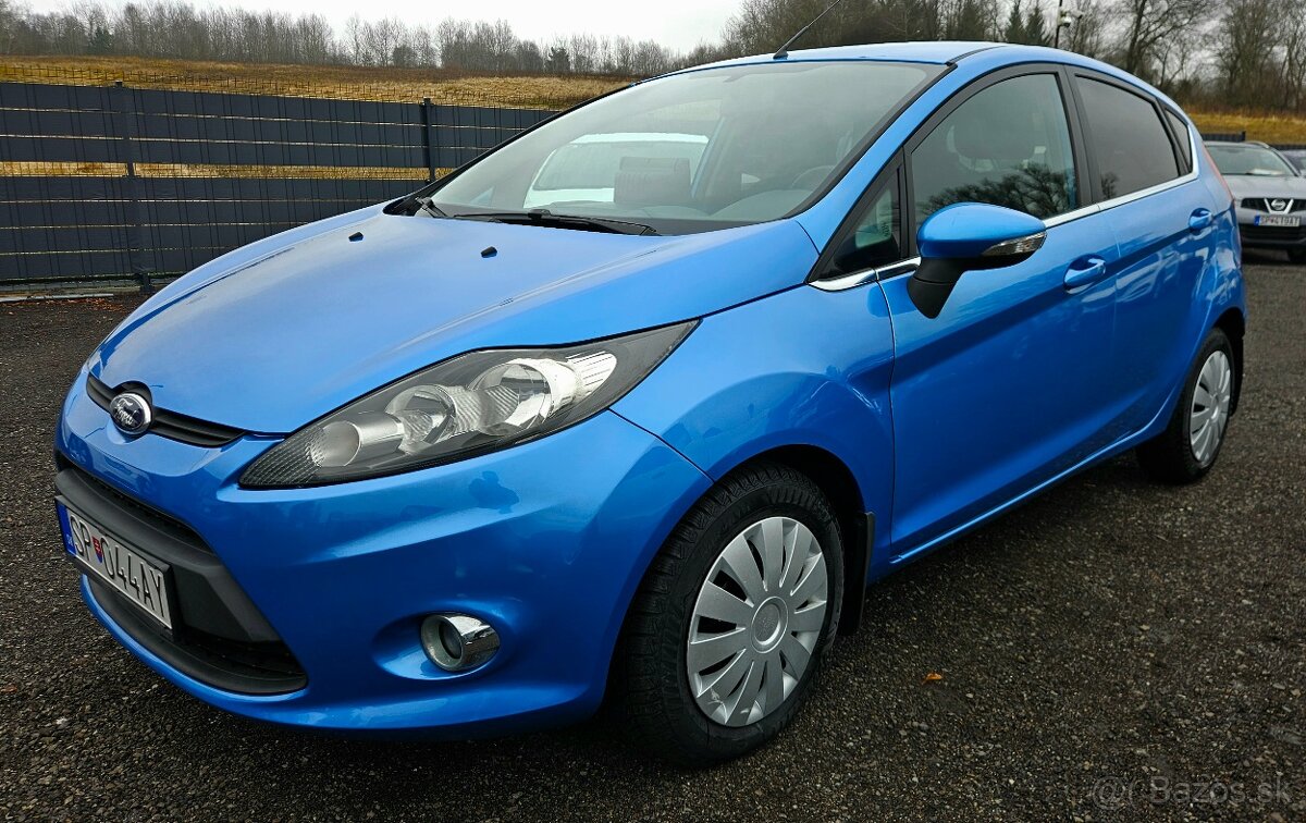FORD FIESTA 1.25i TITANIUM - 2