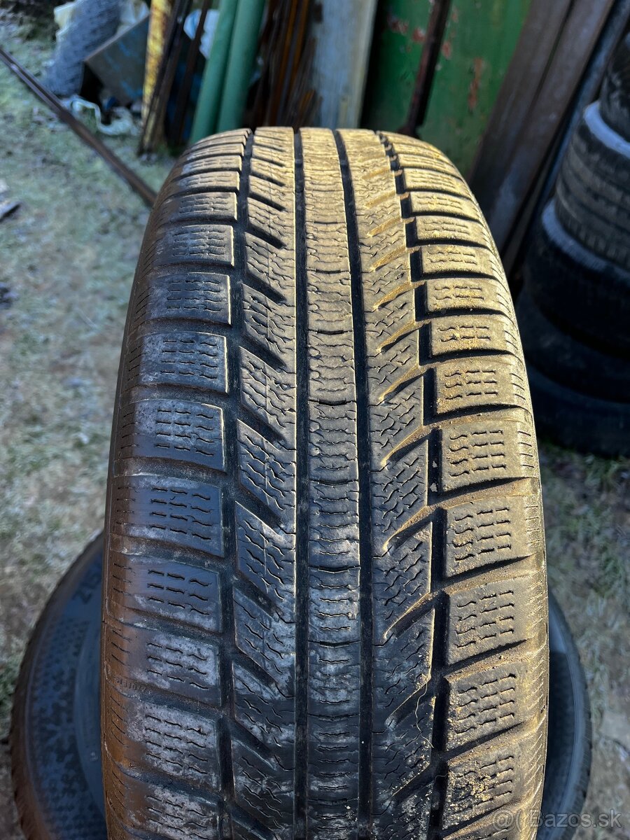 Zimné pneu Continental 215/65R17 - 2