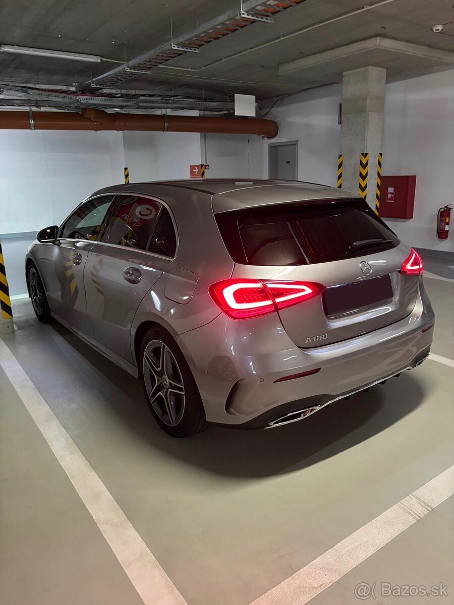 Mercedes A180 AMG LINE - 2