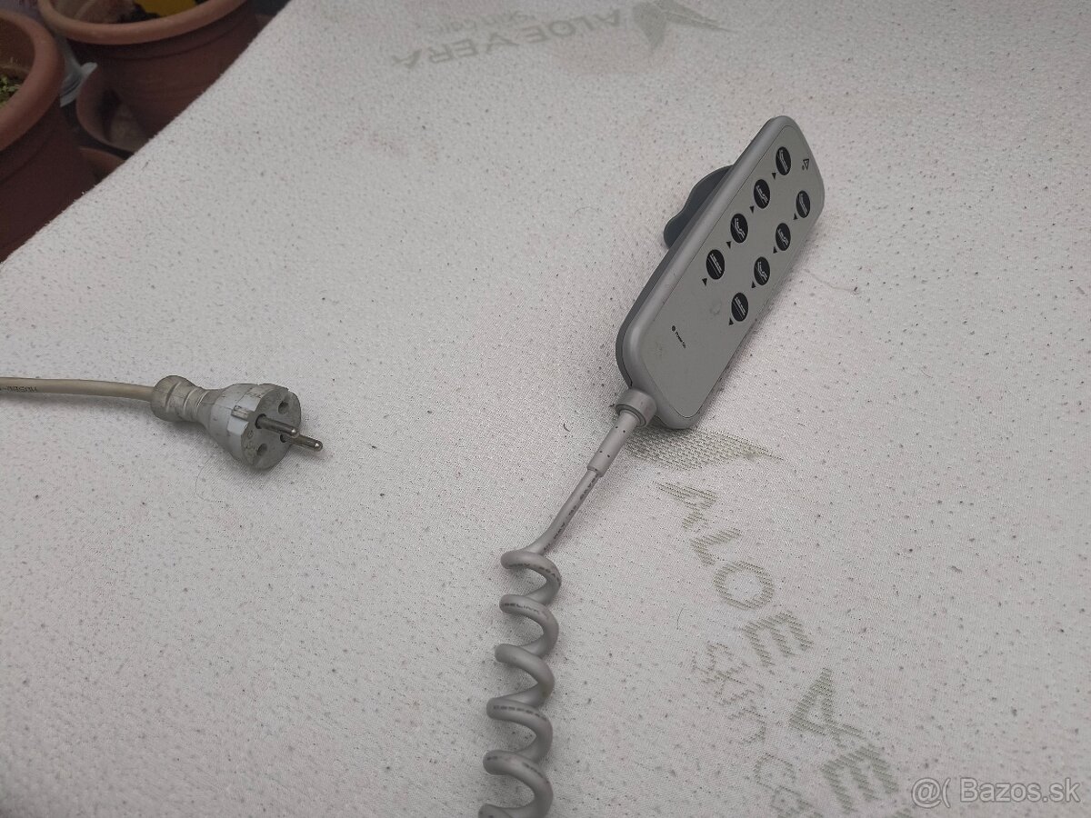 Polohovateľná postel - 2