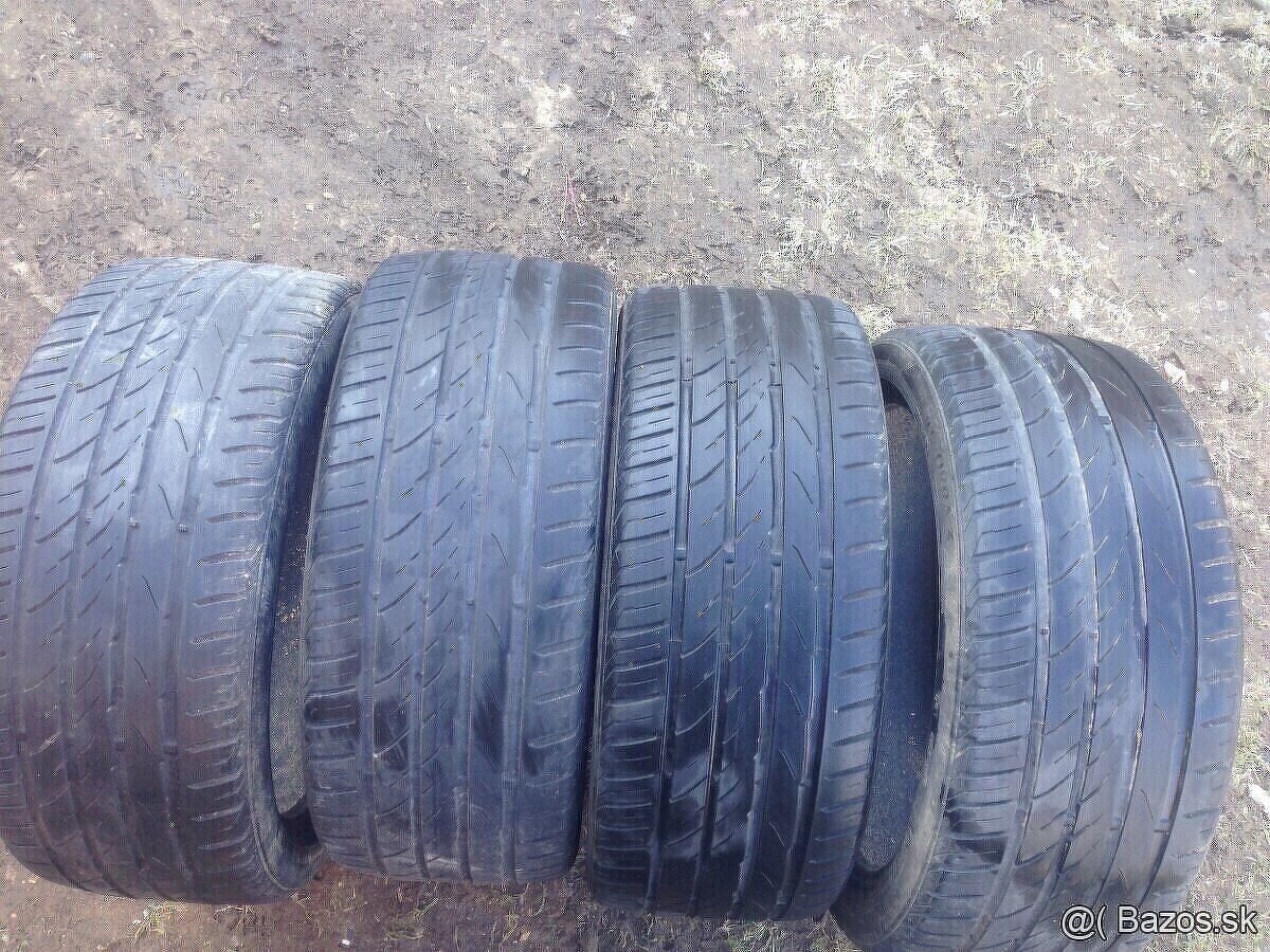 Predám letné Pneu 215/40r17 4.5/5mmna - 2