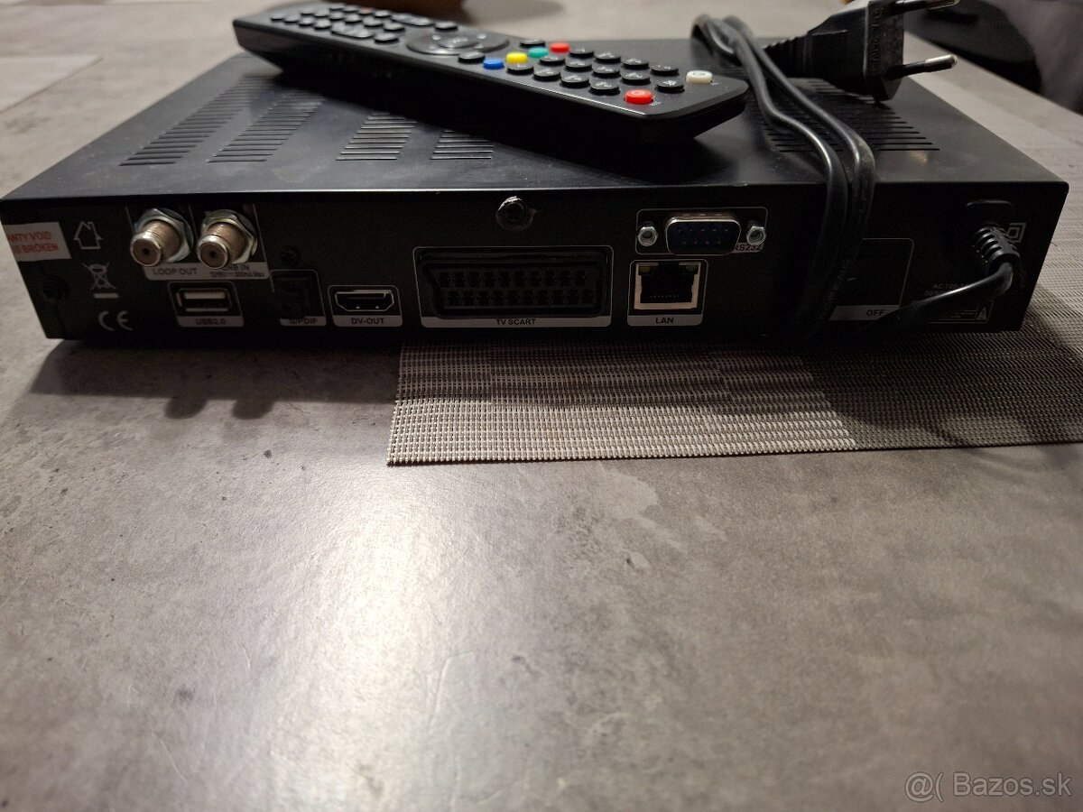 Satelitný prijímač CRYPTOBOX HD600 - 2