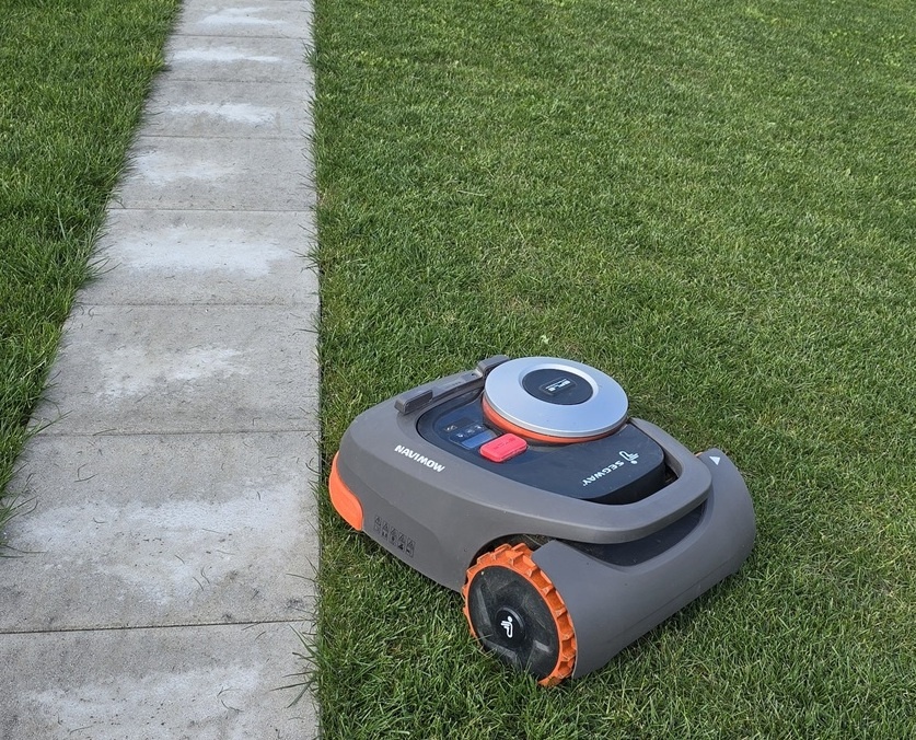 Robotická kosačka Segway Navimow H3000E - 2