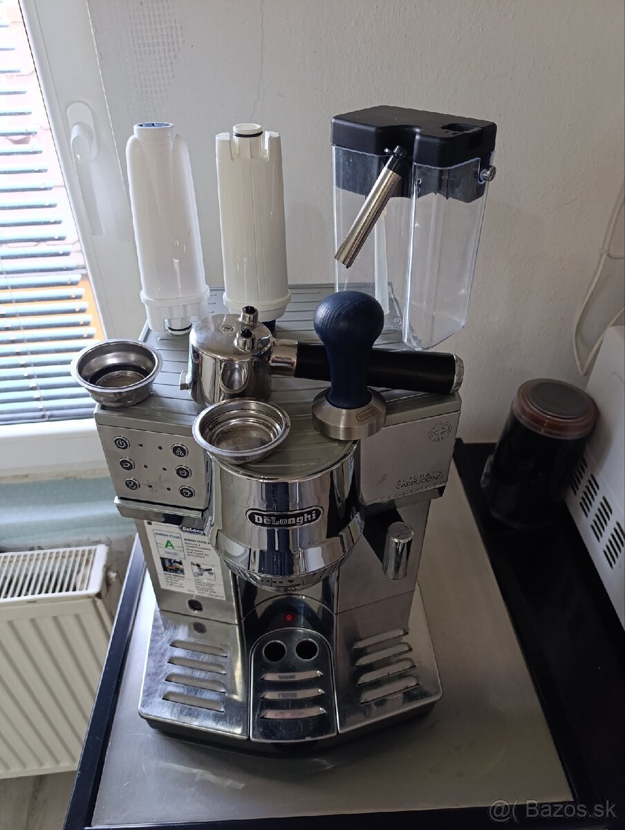Kávovar Delonghi - 2