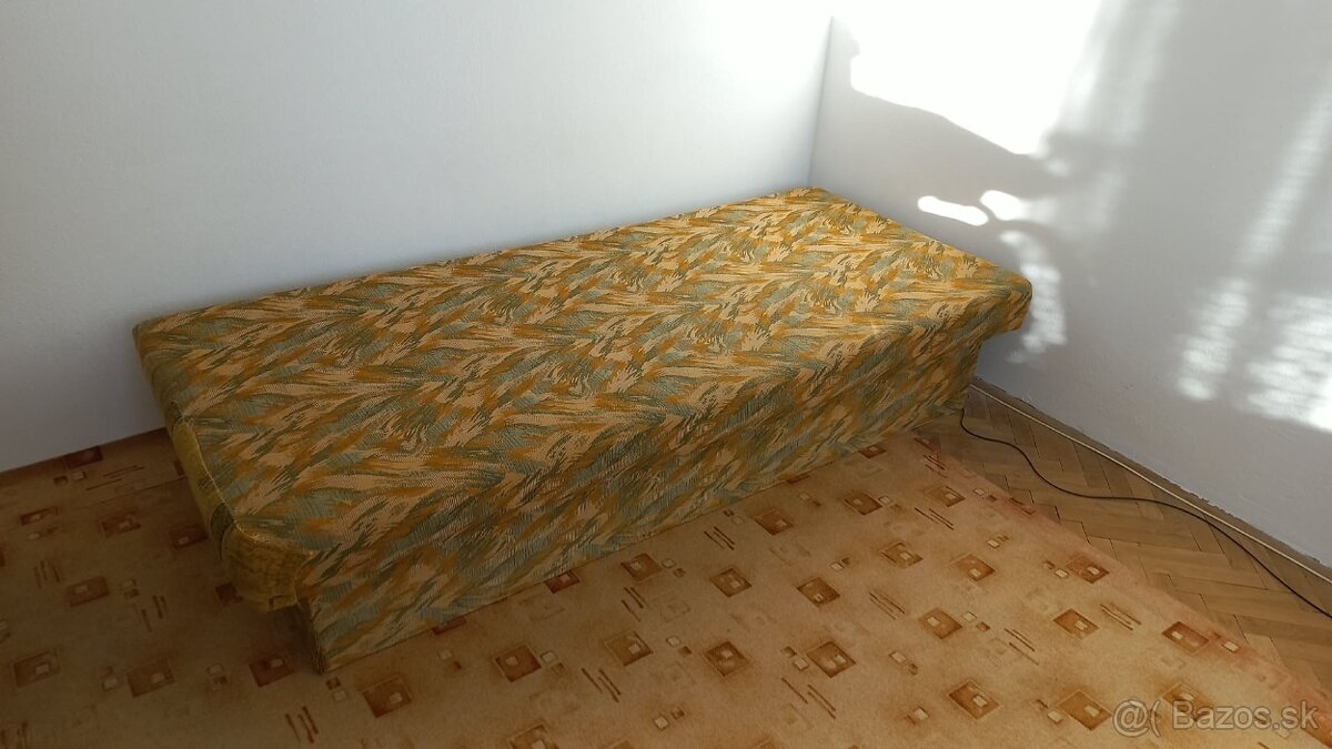 Válenda / valendy / posteľ - 2