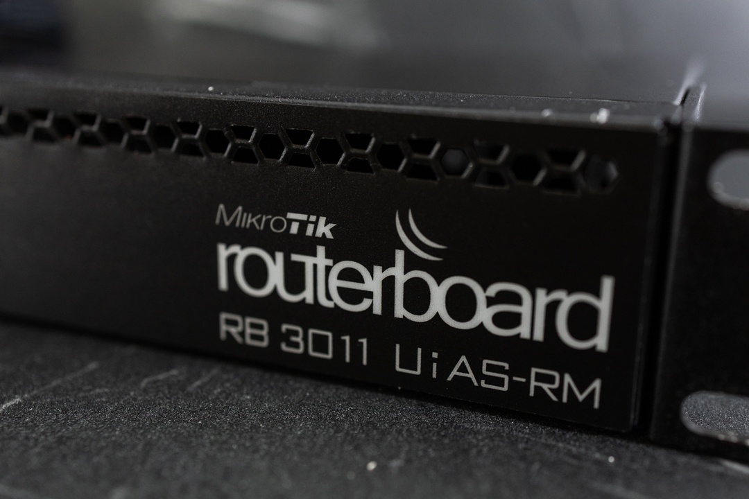 Mikrotik RB3011Ui-AS-RM - 2