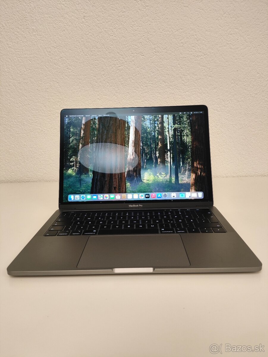 MacBook Pro 2018 | i7 • 16GB • 1TB SSD - 2