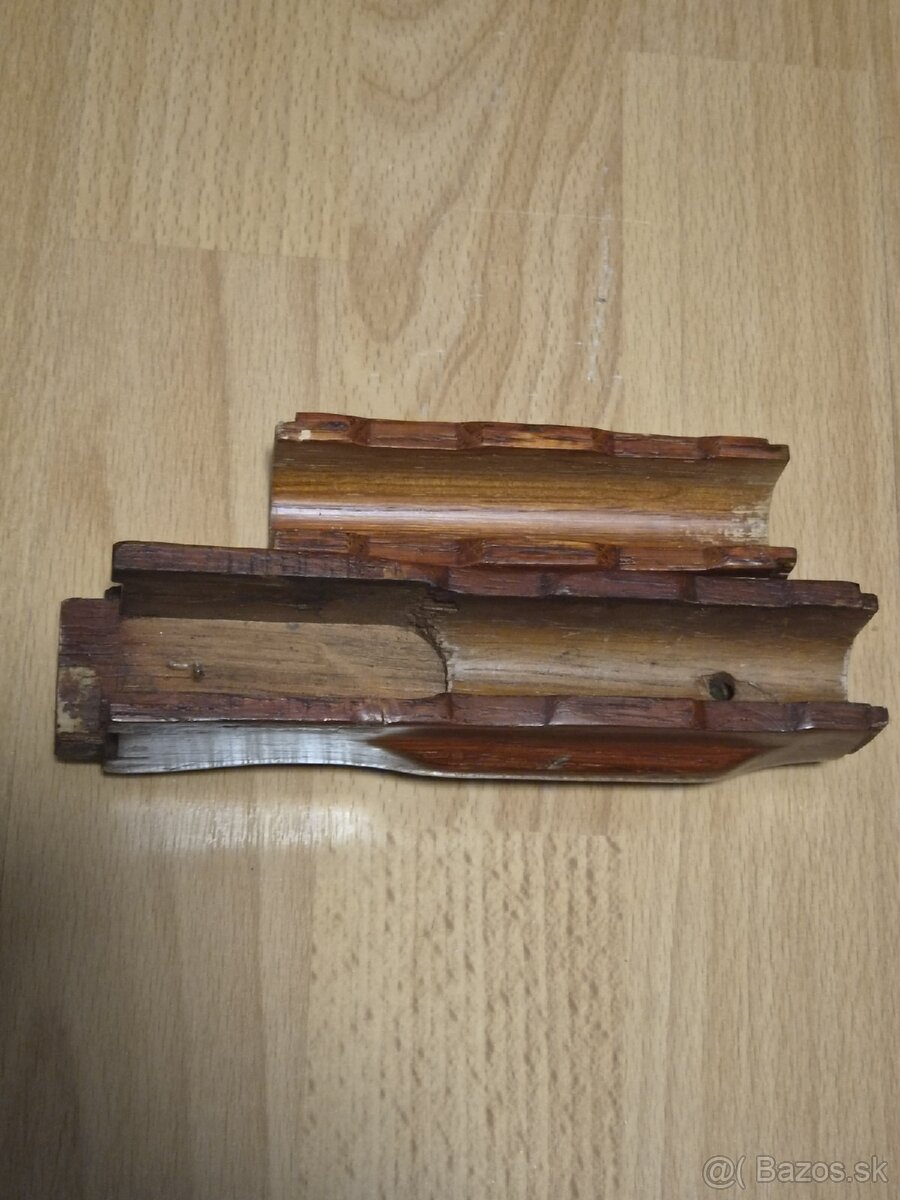 Drevené predpažbie AK - 2